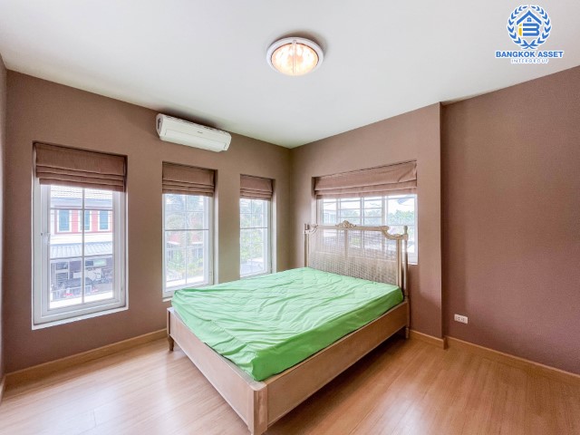 *****บ้านเดี่ยวมือสอง นนทบุรี ม.ดีซิโอ้ ราชพฤกษ์ หลังมุม เนื้อที่กว้างเกือบ 62 ตร.ว. ฟังก์ชัน 3 ห้องนอน 3 ห้องน้ำ ที่จอดรถ 2 คัน ภายในตกแต่งสวย ดูทันสมัย โครงการตั้งบนทำเลดี เชื่อมต่อทั้งถนนราชพฤกษ์, ถนนรัตนาธิเบศร์, ถนนชัยพฤกษ์, ถนนแจ้งวัฒนะ และรถไฟฟ้าสายสีม่วง "สถานีบางรักน้อยท่าอิฐ" และจุดขึ้นทางด่วน "งามวงศ์วาน"